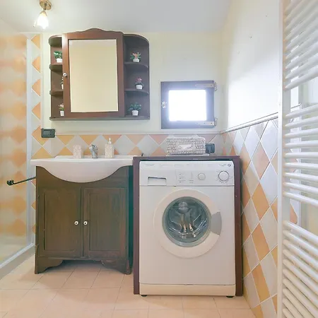 Queen Funo Centergross Apartment *