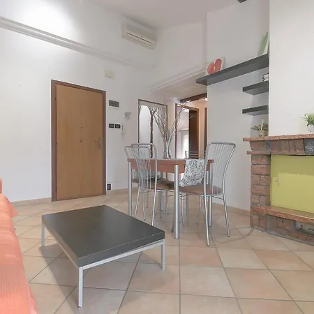 Queen Funo Centergross קסטל מג'ורה