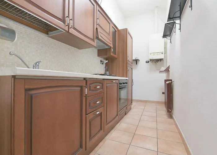 Queen Funo Centergross * קסטל מג'ורה